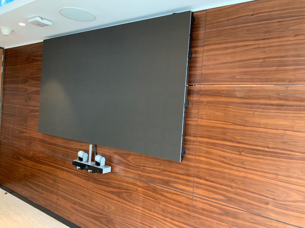 presentation-people-modern-classroom-gurgaon-project