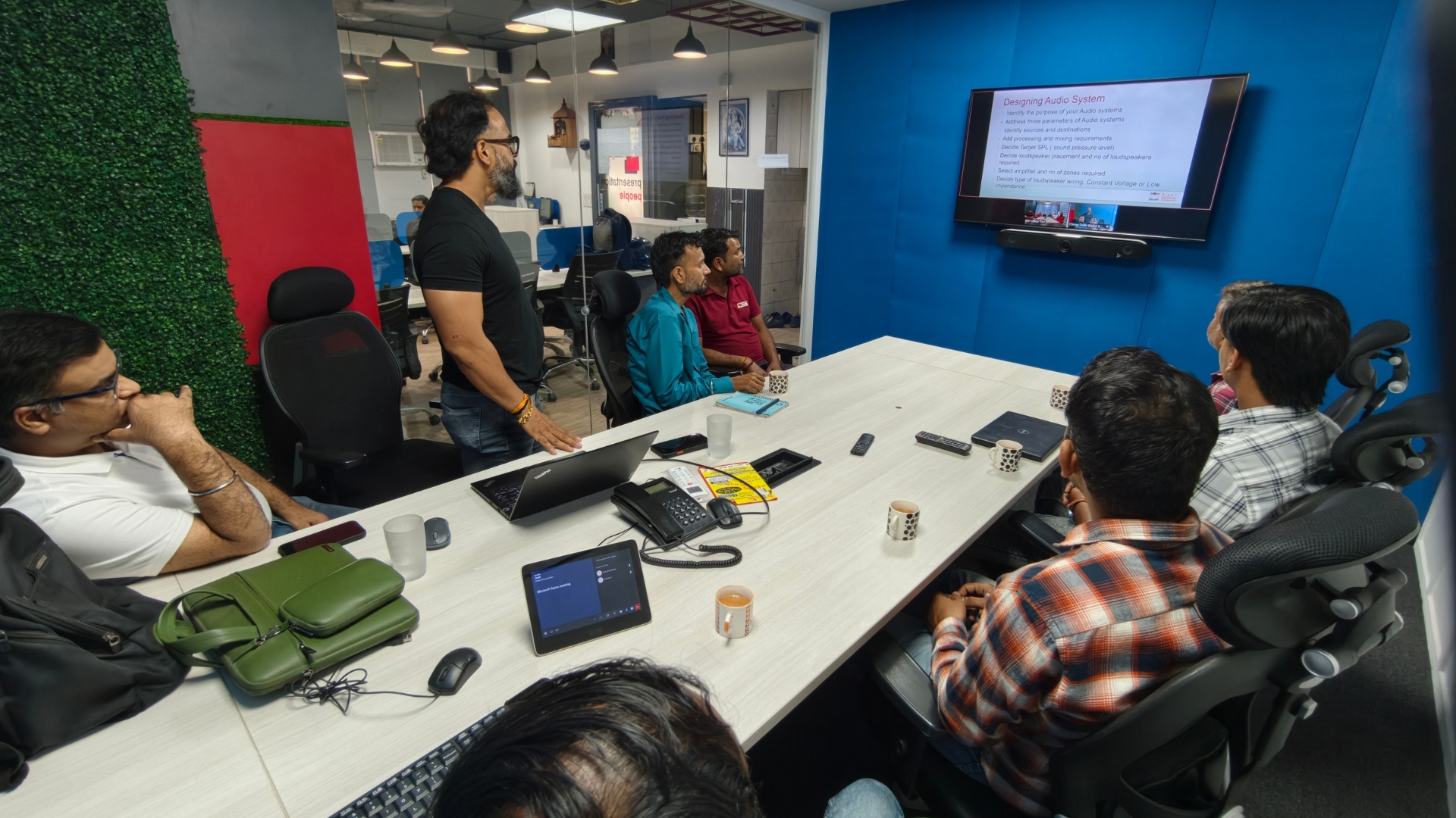 Online video conferencing and hybrid collaboration in 2019